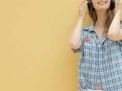 Beauty is fingering her twat till that honey burst with pleasure
